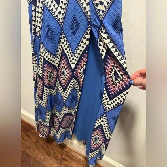 Yumi Kim Dream Maxi Silk Long Dress Gown High Neck Abstract Print Flowy Skirt M​ - Picture 5 of 15